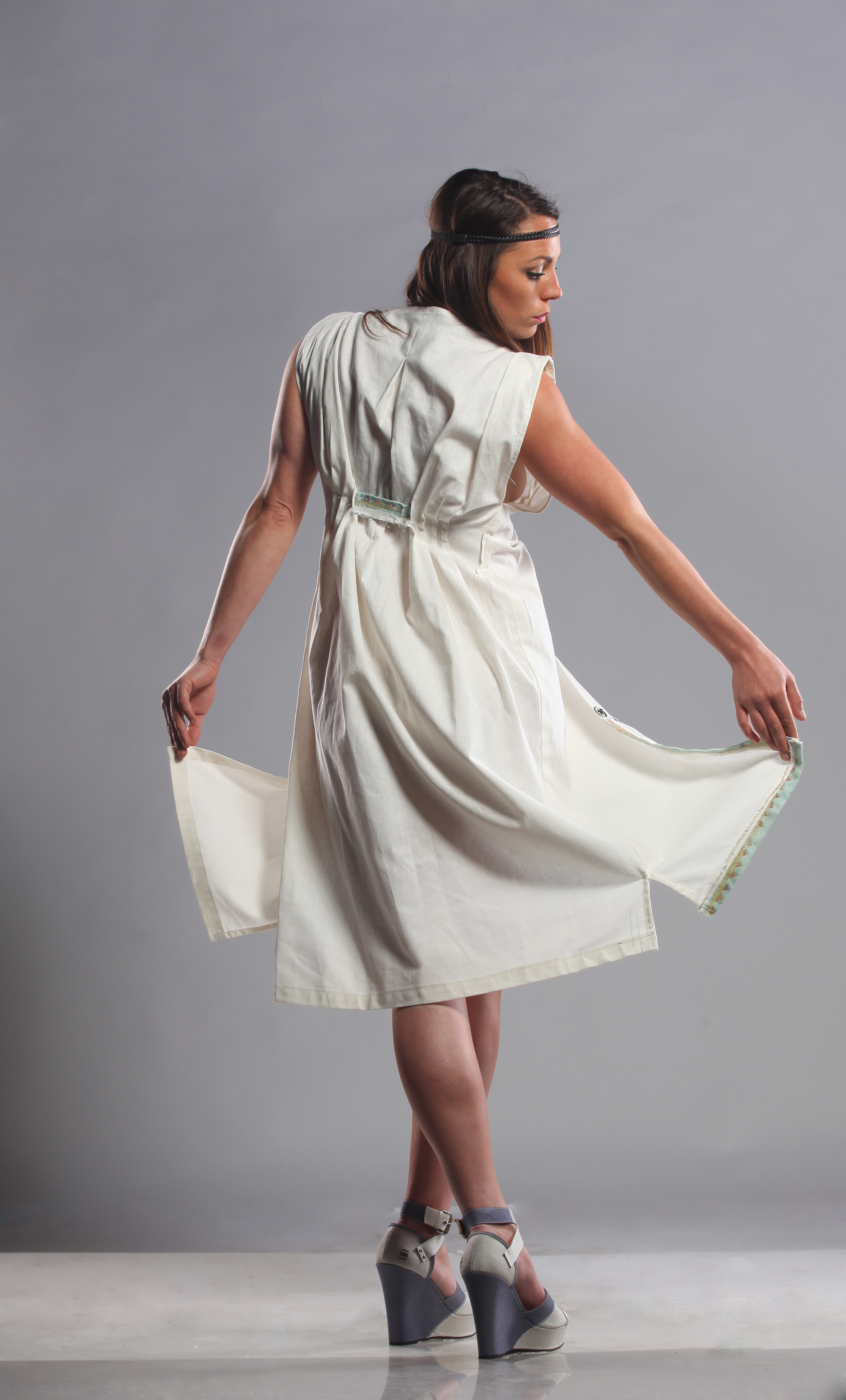 WHITE DRESS WHITE DRESS