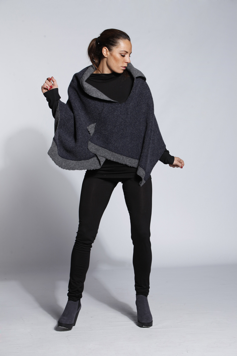 WINTER WOOL PONCHO WINTER WOOL PONCHO
