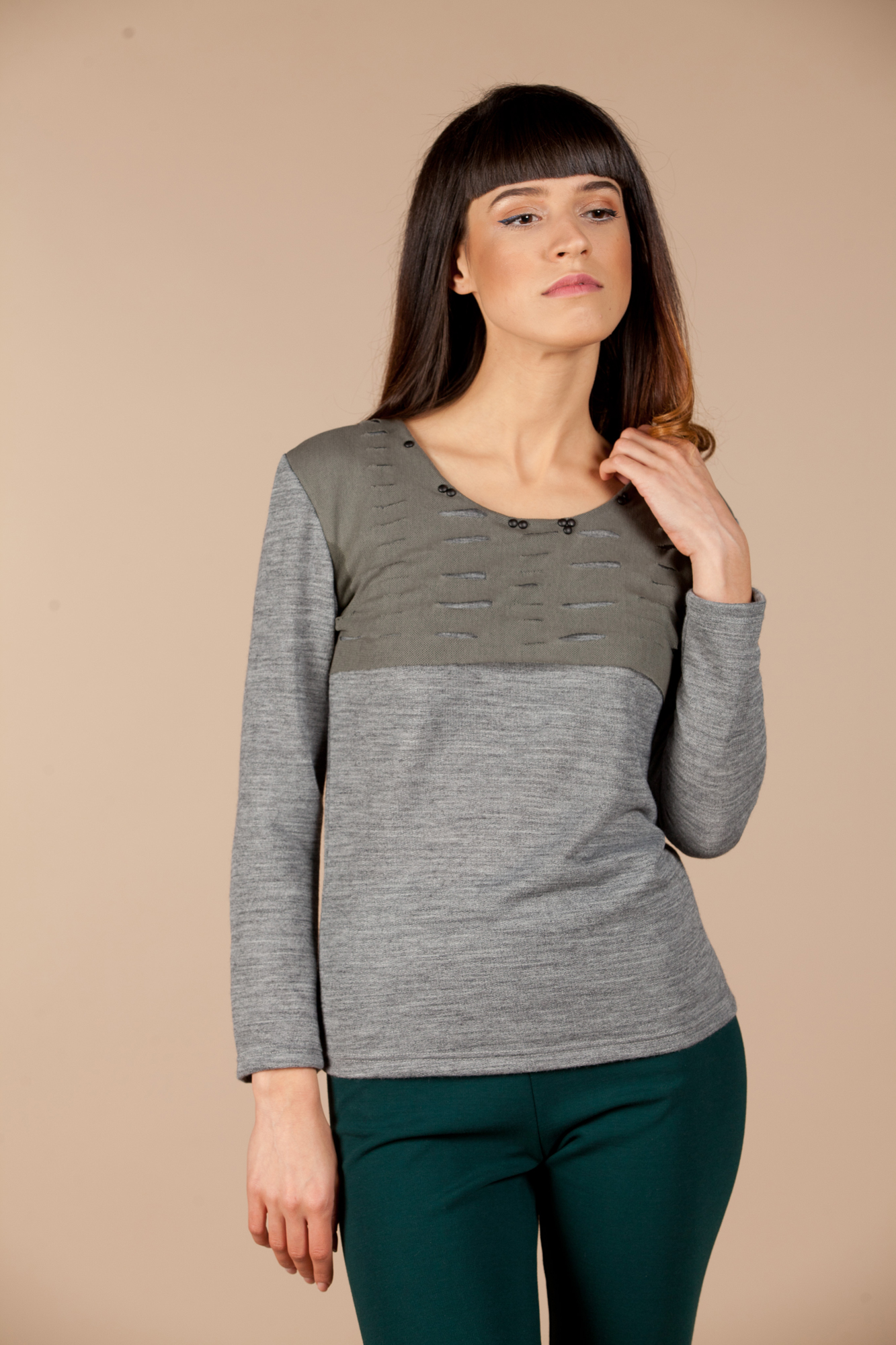 GREY TOP GREY TOP