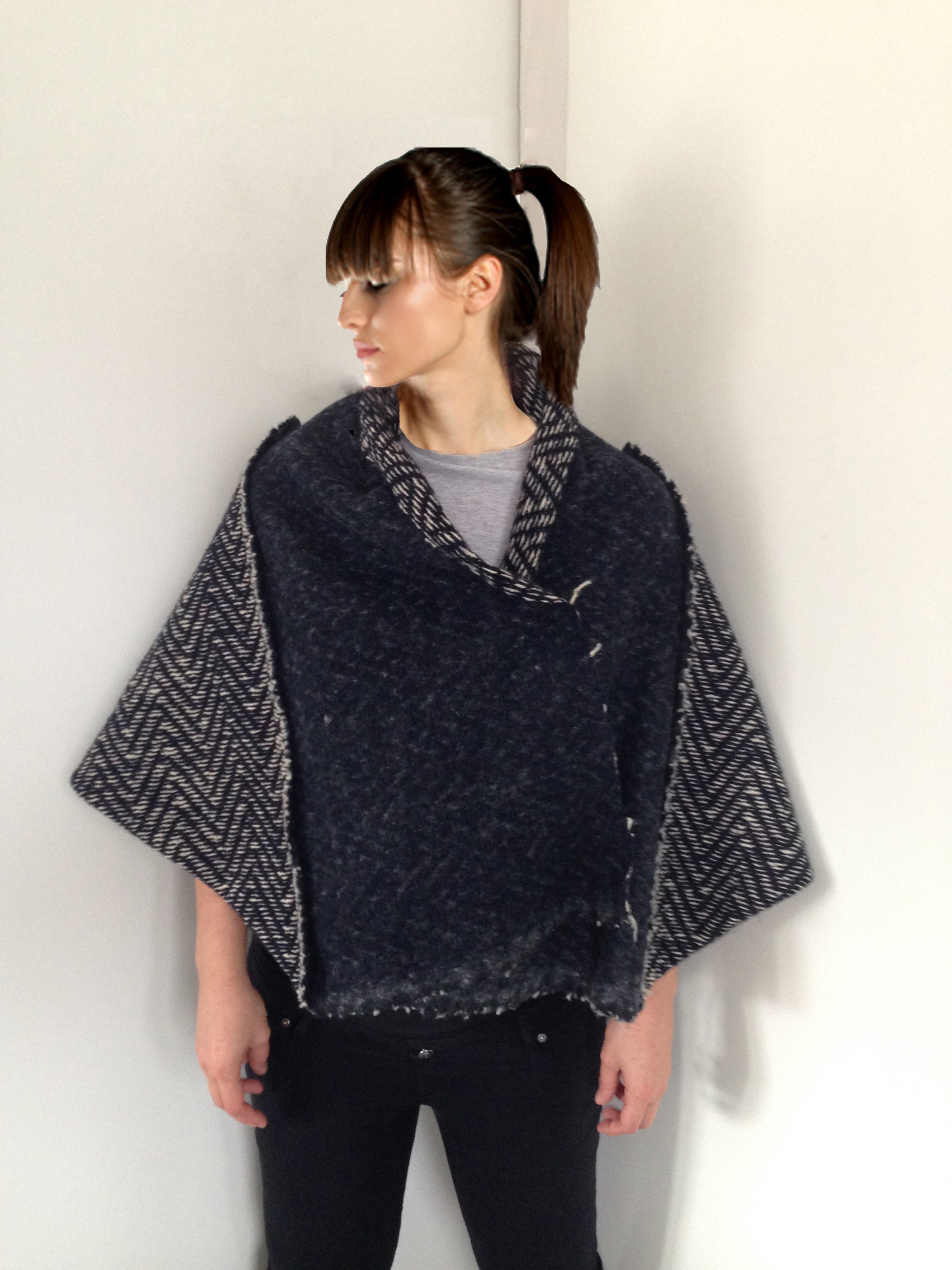 WOOL PONCHO^ WOOL PONCHO^