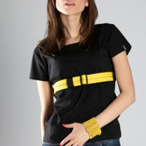 Rock on • t-shirt with yellow belt